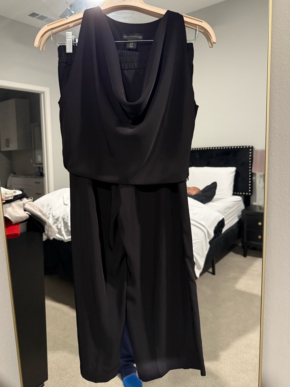 House of Harlow 1960: Black Draped Halter Wide-Leg pants set - Picture 8 of 14